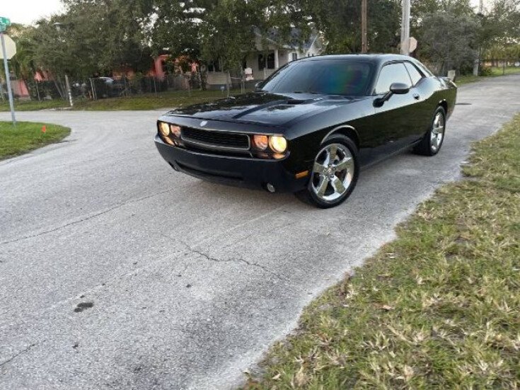 Thumbnail Photo undefined for 2010 Dodge Challenger